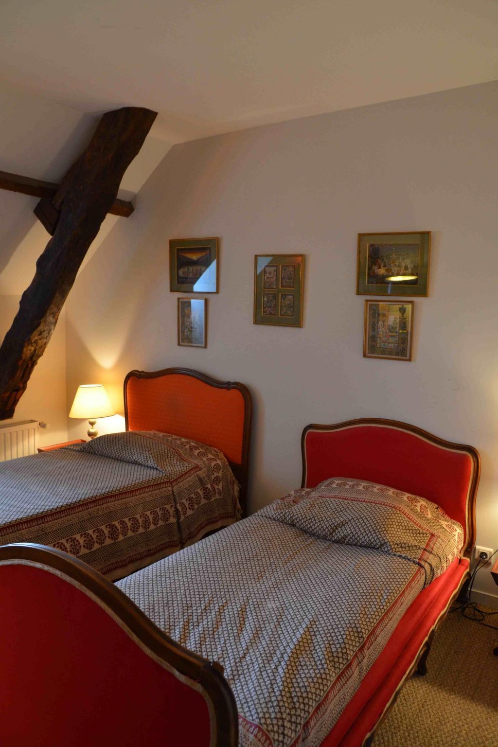 Maison historique de 1870 avec piscine privée à Courses de Pile - Photo 21
