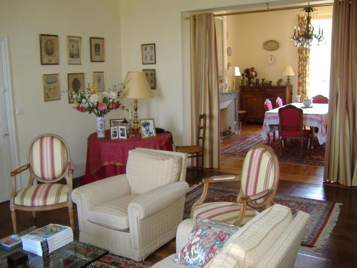 Maison historique de 1870 avec piscine privée à Courses de Pile - Photo 32