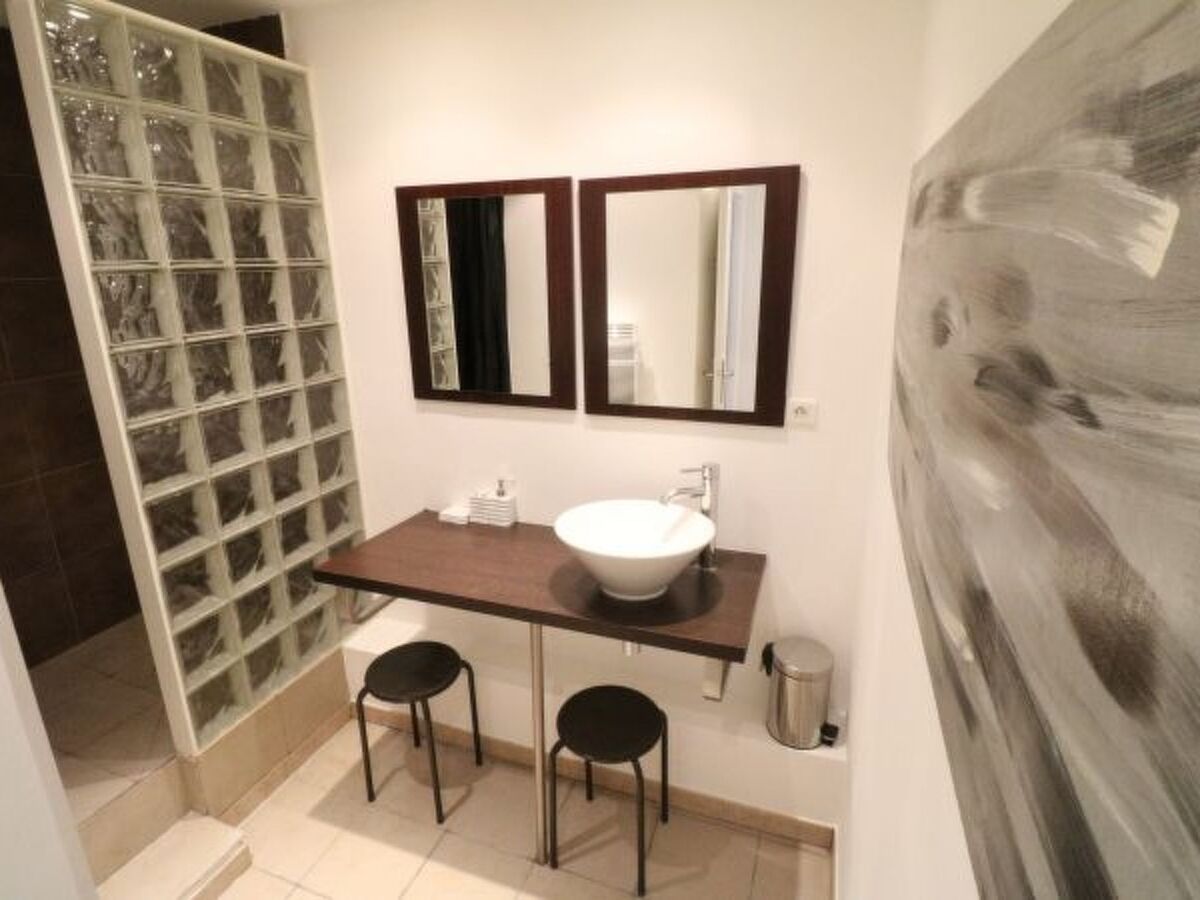 Appartement 2 pièces refait à neuf, 4 min du Palais - Photo 19