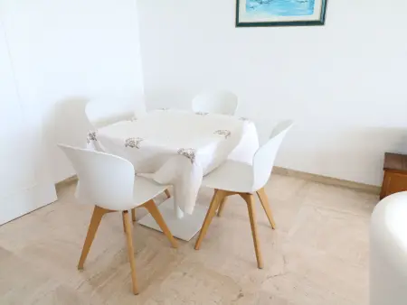 Appartement vue mer 2 chambres front de plage à Cannes : photo 7