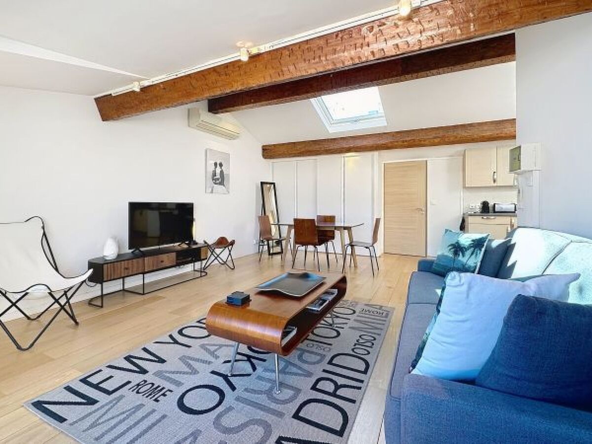 Penthouse mansardé rue d'Antibes, terrasse Cannes - Photo 18