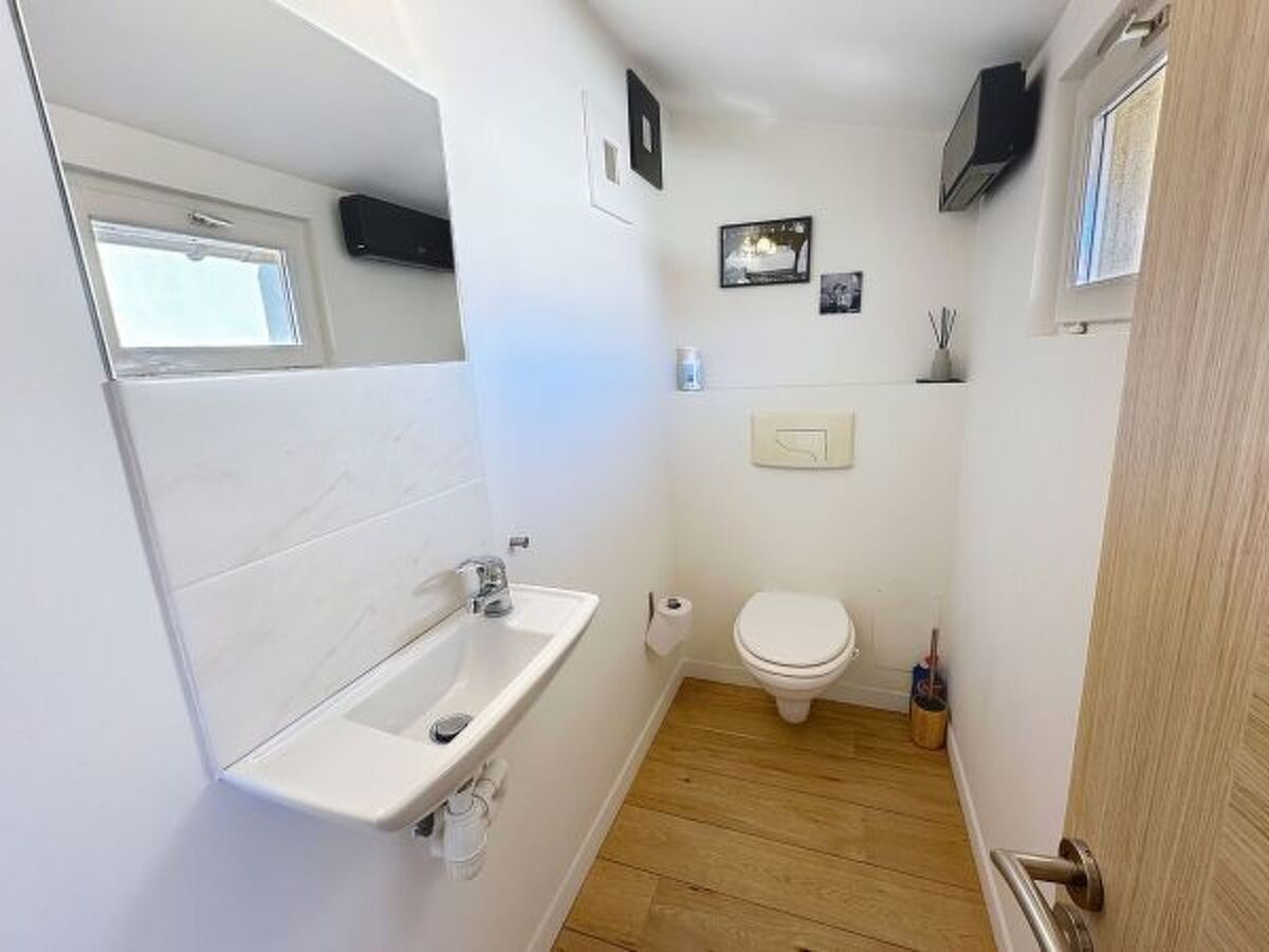Penthouse mansardé rue d'Antibes, terrasse Cannes - Photo 25