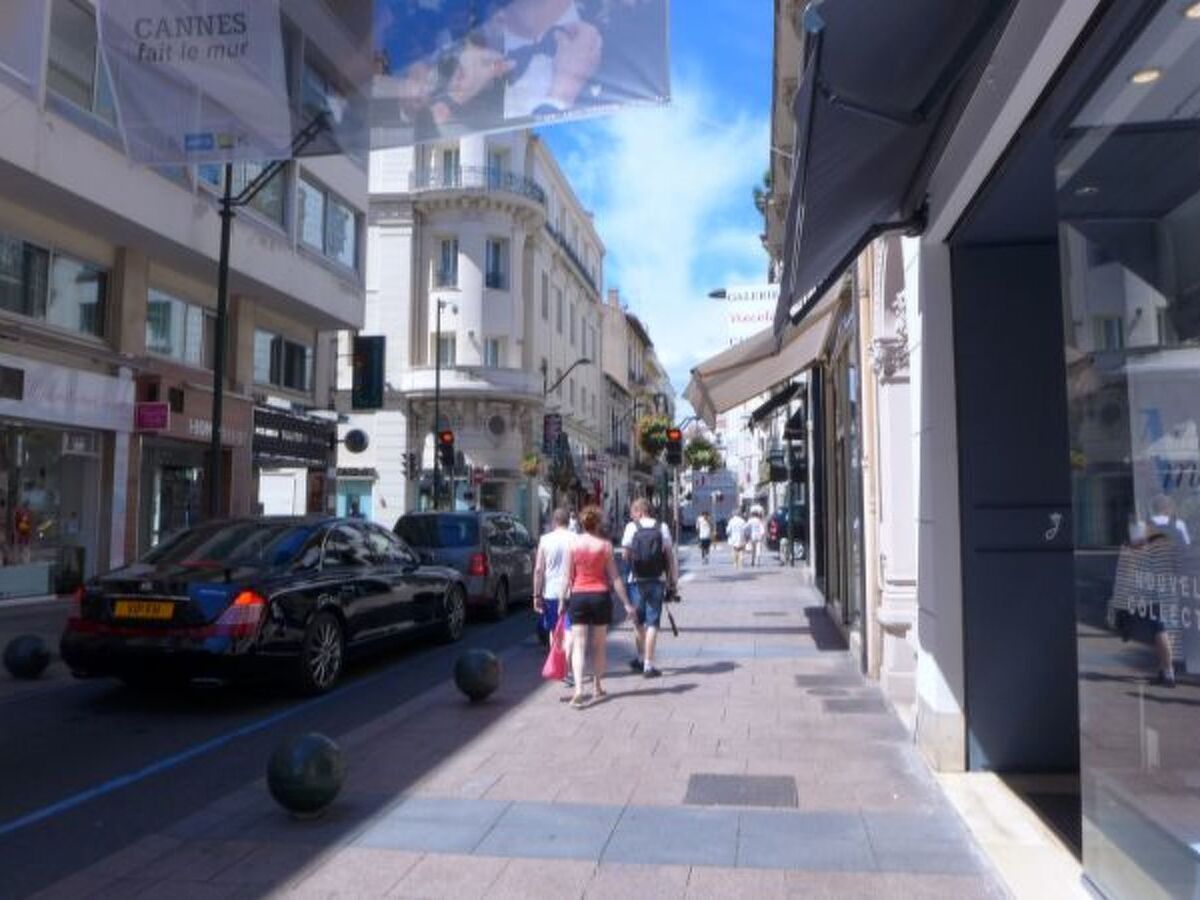 Penthouse mansardé rue d'Antibes, terrasse Cannes - Photo 28
