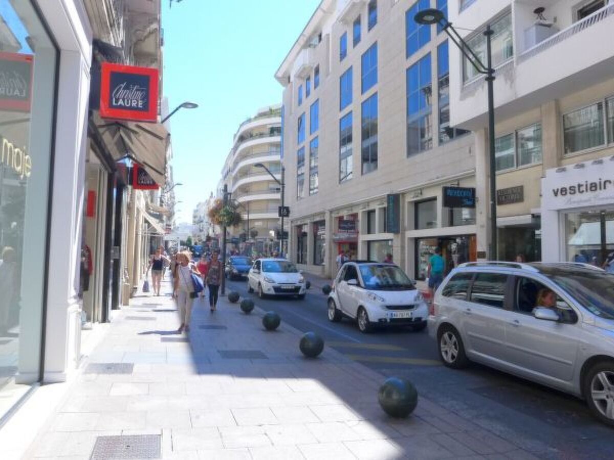 Penthouse mansardé rue d'Antibes, terrasse Cannes - Photo 31