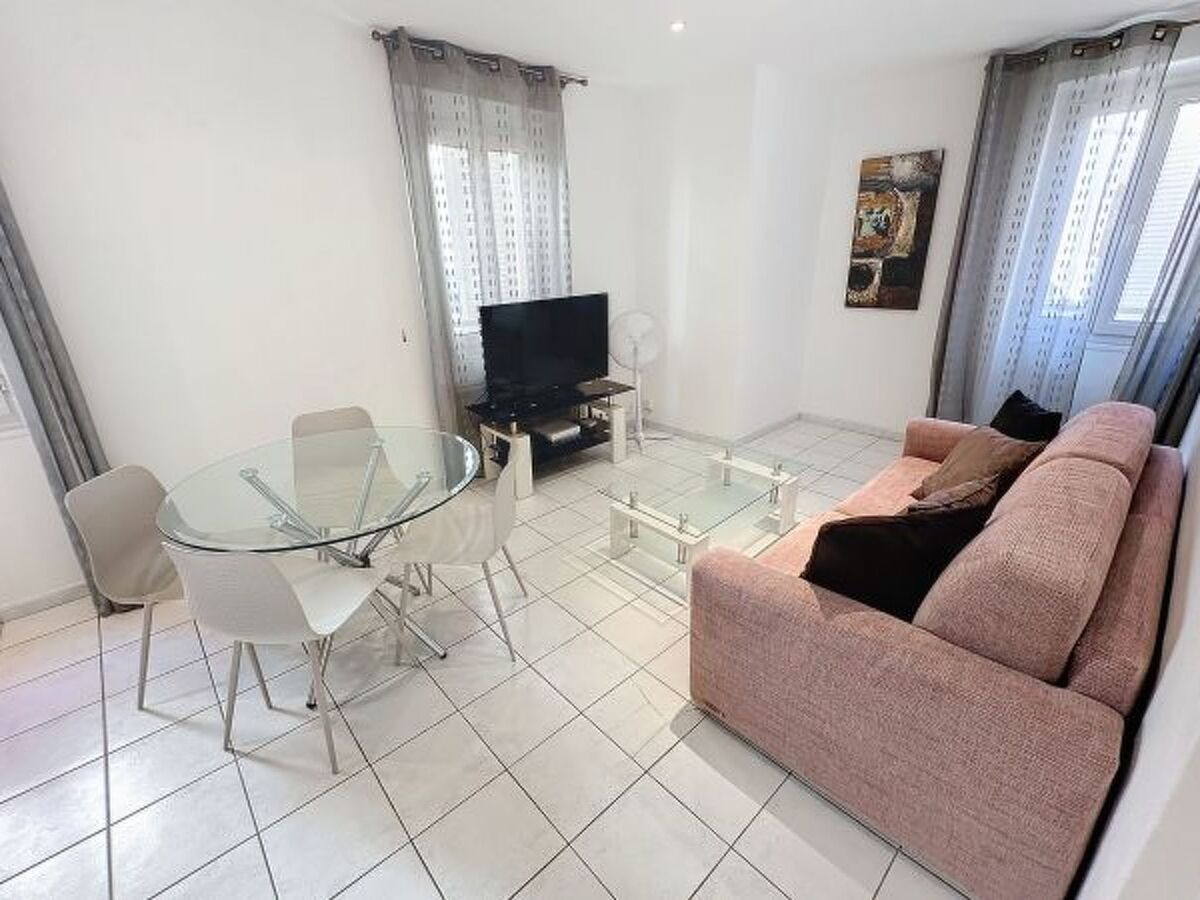 Appartement 2 pièces à 100m du Palais des Festivals - Photo 14