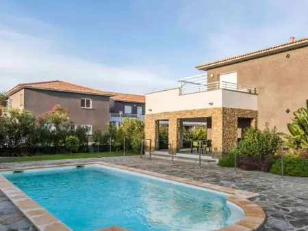 Appartement T3 climatisé avec piscine à Ghisonaccia : photo 11