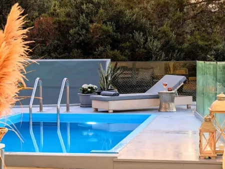 Location maison à Agios Nikolaos (Crete), Olivengrüne Villa mit privatem beheiztem Pool