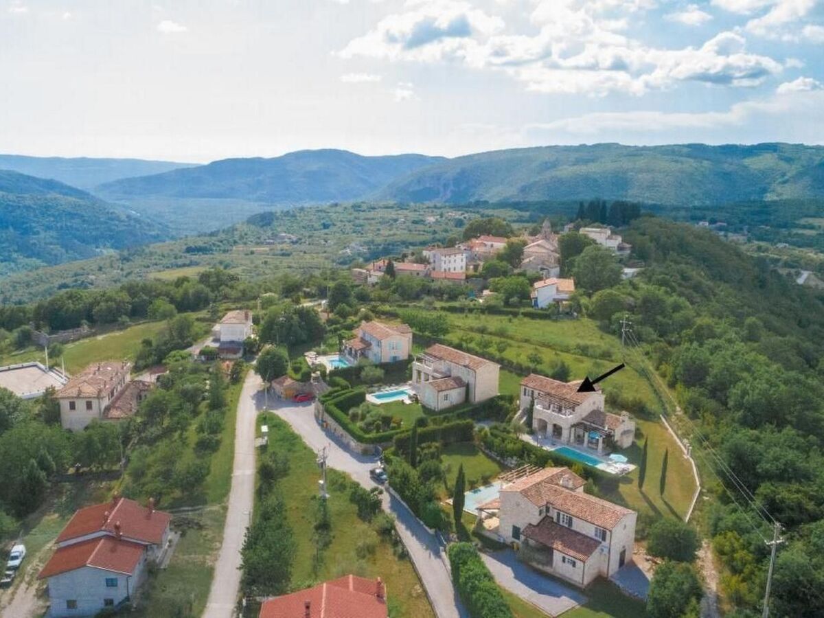 Villa Livia, maison pierre avec piscine à Buzet - Photo 2