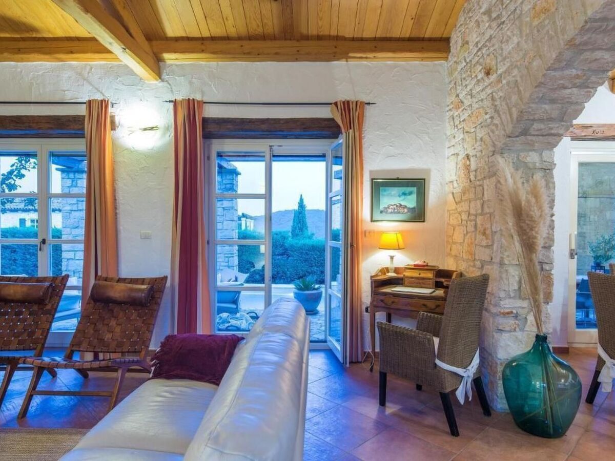 Villa Livia, maison pierre avec piscine à Buzet - Photo 11