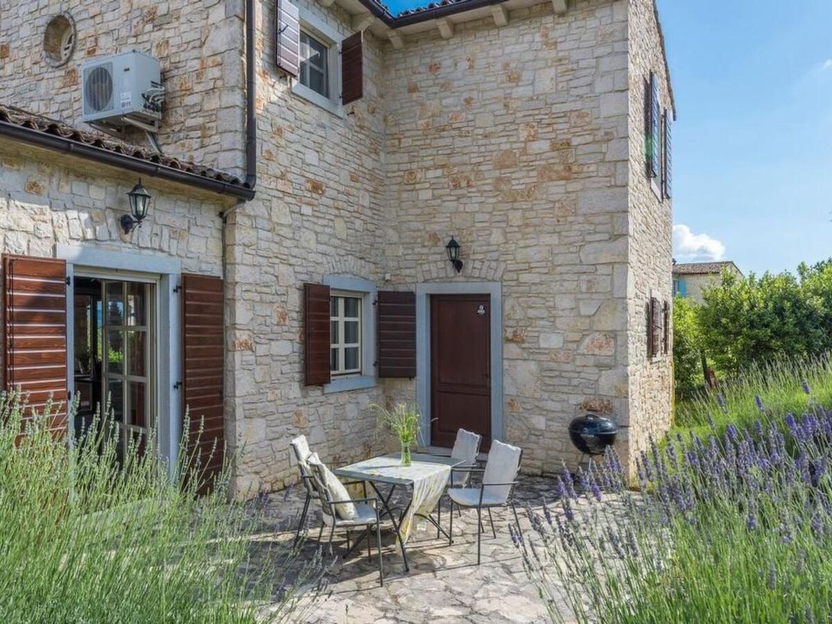 Villa Livia, maison pierre avec piscine à Buzet - Photo 23