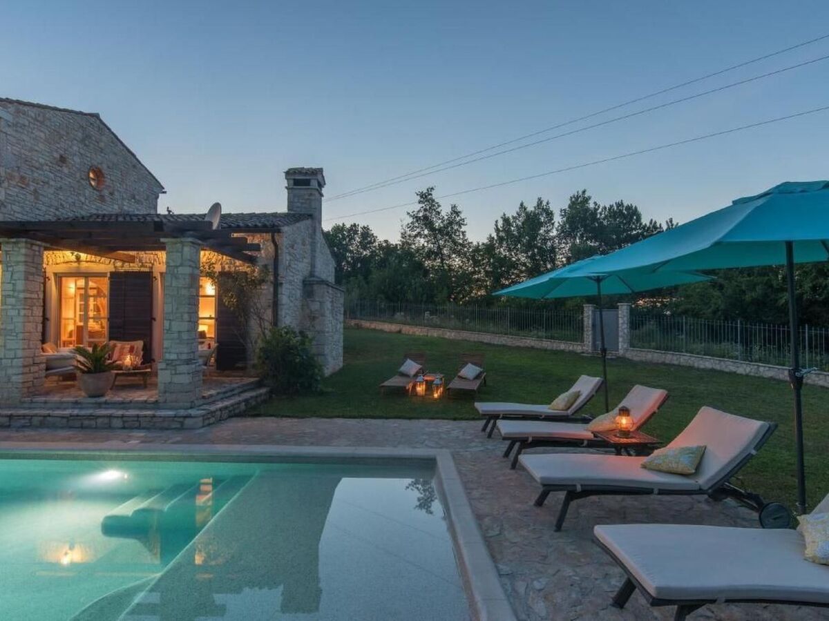 Villa Livia, maison pierre avec piscine à Buzet - Photo 24