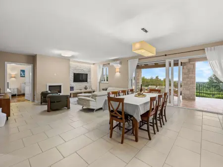 Villa Sterpazzi : 4 chambres, piscine chauffée et sauna : photo 15