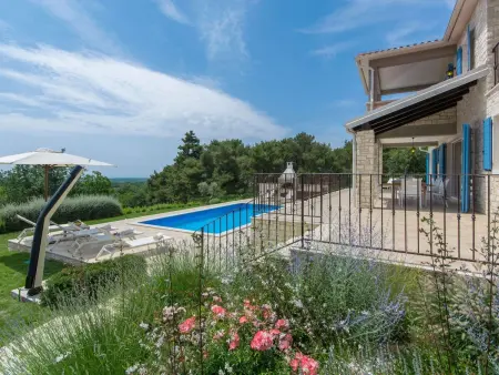Villa Sterpazzi : 4 chambres, piscine chauffée et sauna : photo 19