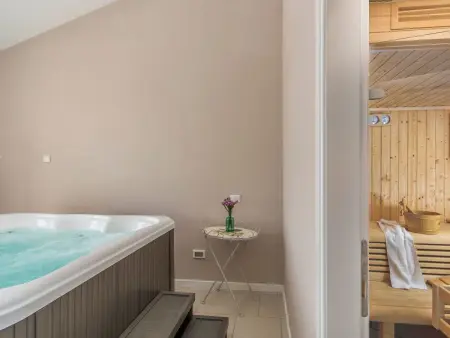Villa Sterpazzi : 4 chambres, piscine chauffée et sauna : photo 25