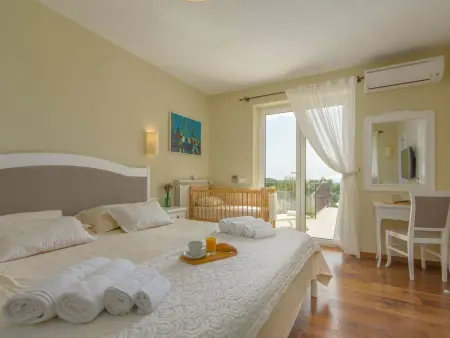 Villa Sterpazzi : 4 chambres, piscine chauffée et sauna : photo 35