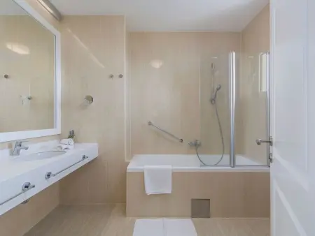 Villa Sterpazzi : 4 chambres, piscine chauffée et sauna : photo 42