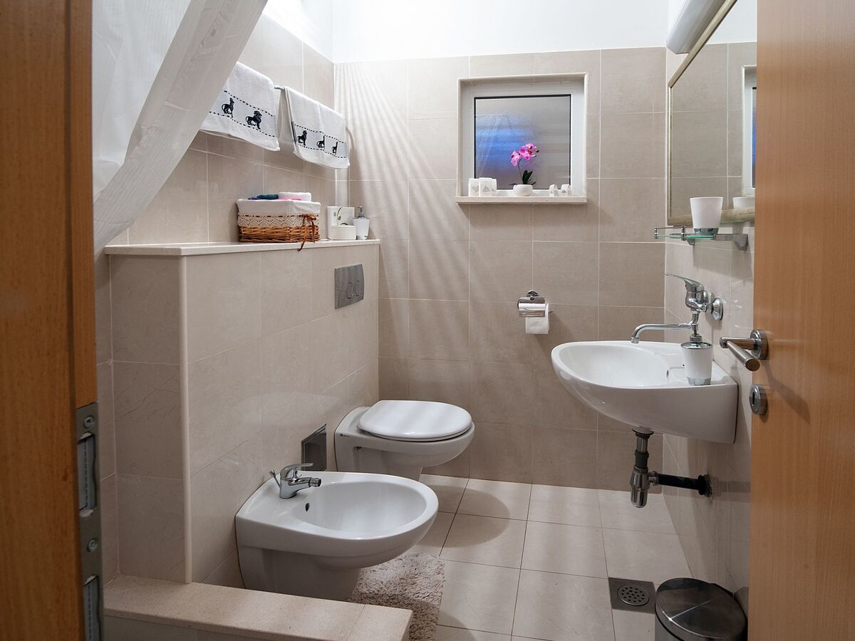 Maison Mravince avec jacuzzi, jardin et vue mer - Photo 21