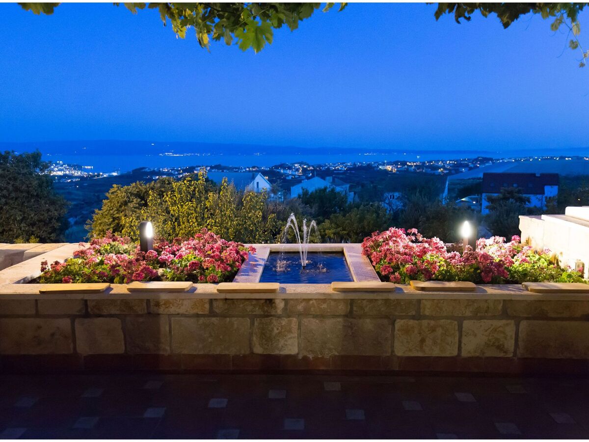 Maison Mravince avec jacuzzi, jardin et vue mer - Photo 37