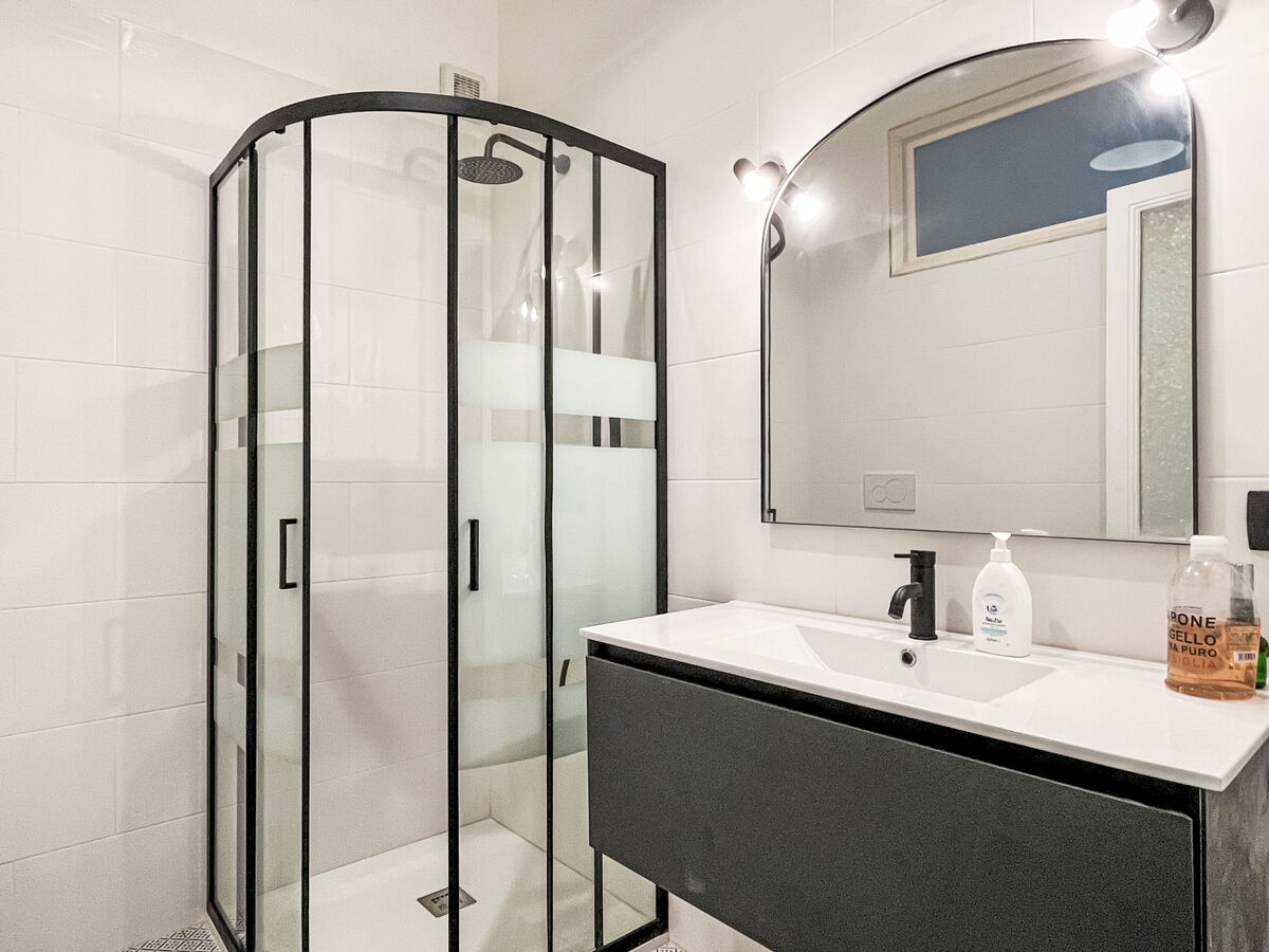 Dea Diana – Appartement 151 m² vue mer à Imperia - Photo 19