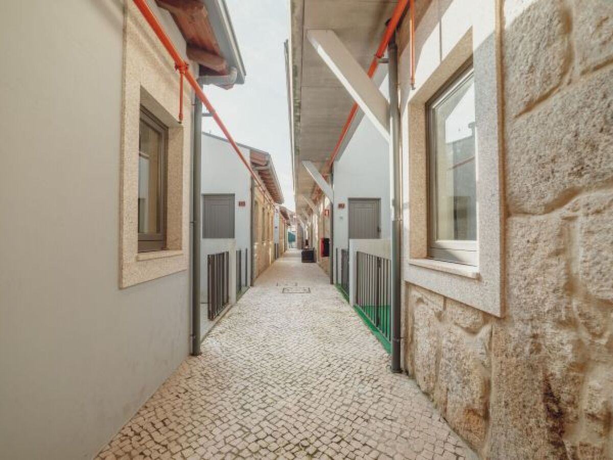 Appartement mezzanine 30 m² à 10 min du centre de Porto - Photo 3