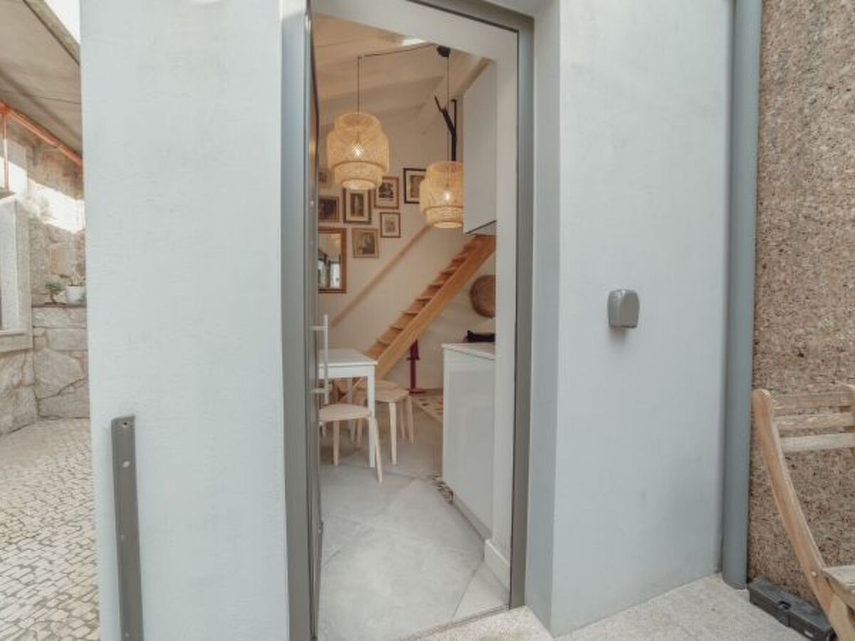 Appartement mezzanine 30 m² à 10 min du centre de Porto - Photo 5
