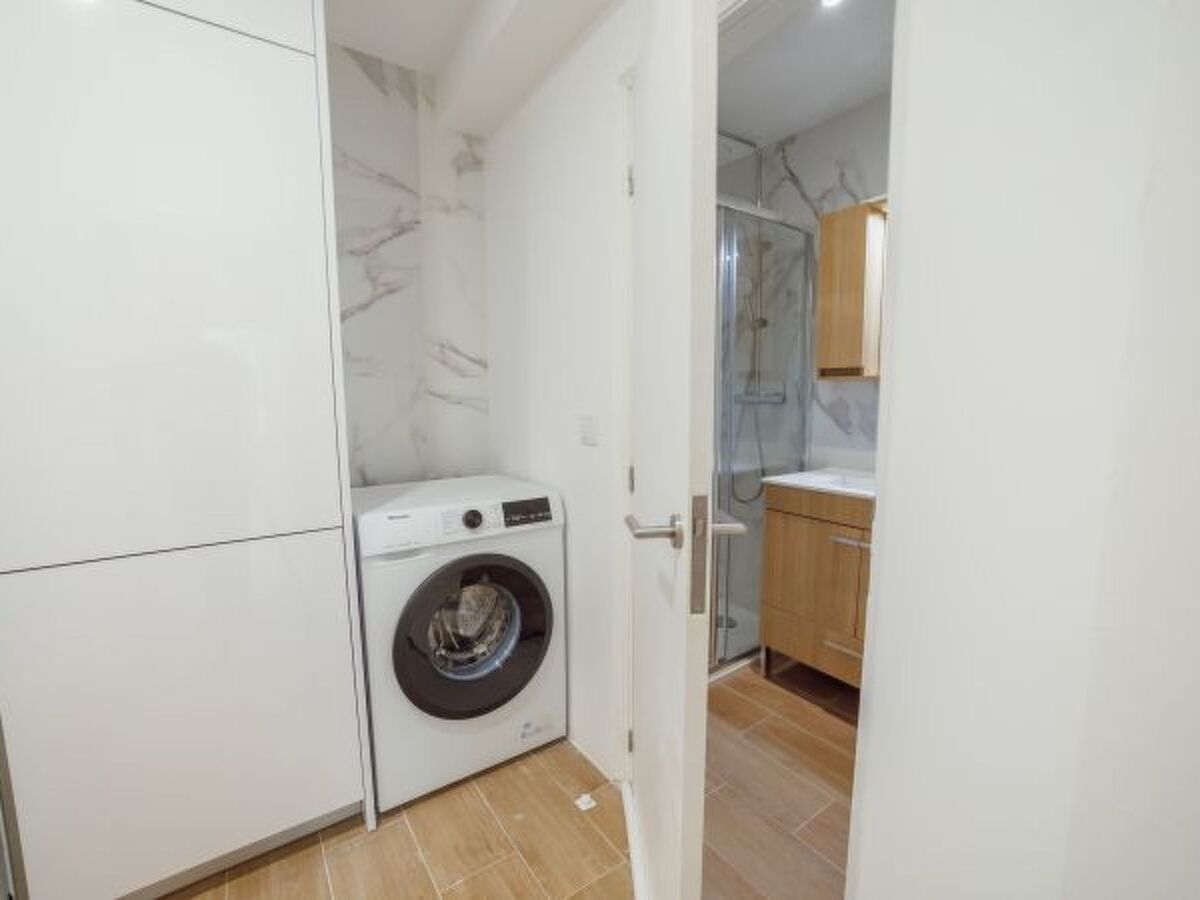 Appartement design face à l'église de Lapa, Porto - Photo 18