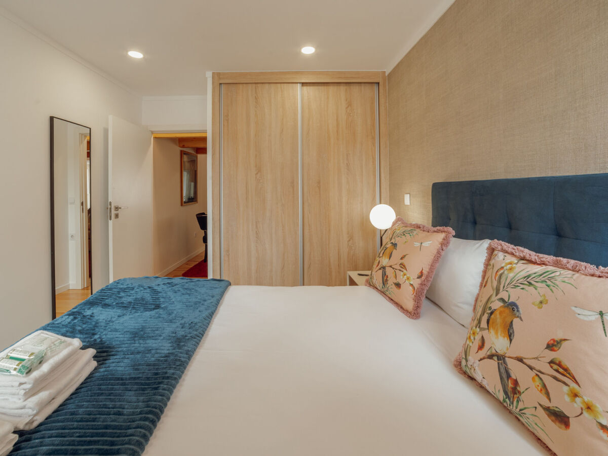 Appartement 5 personnes centre Porto, immeuble récent - Photo 3