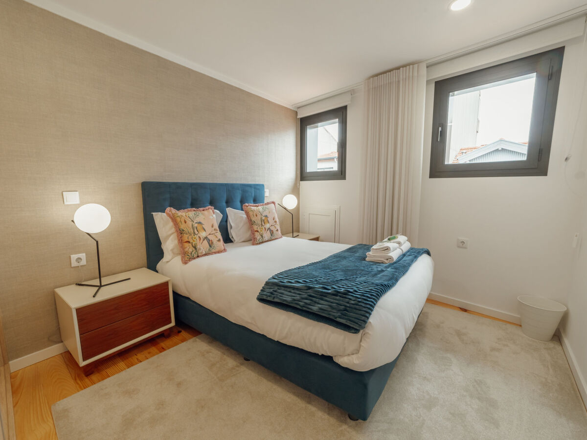 Appartement 5 personnes centre Porto, immeuble récent - Photo 8