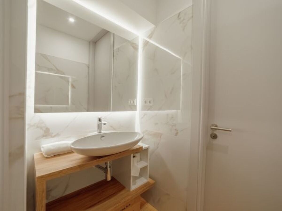 Appartement 68 m² à Porto, face au marché de Bolhão - Photo 11