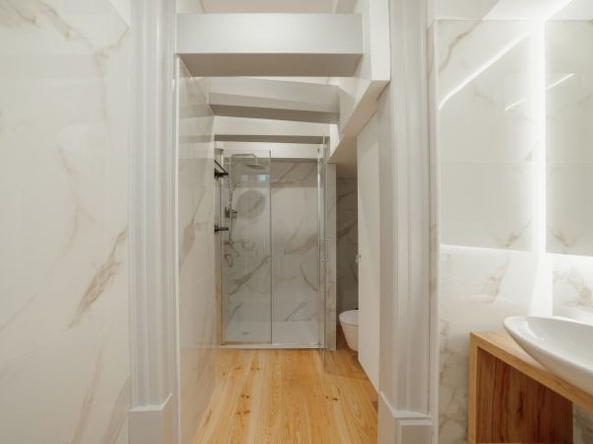 Appartement 68 m² à Porto, face au marché de Bolhão - Photo 12