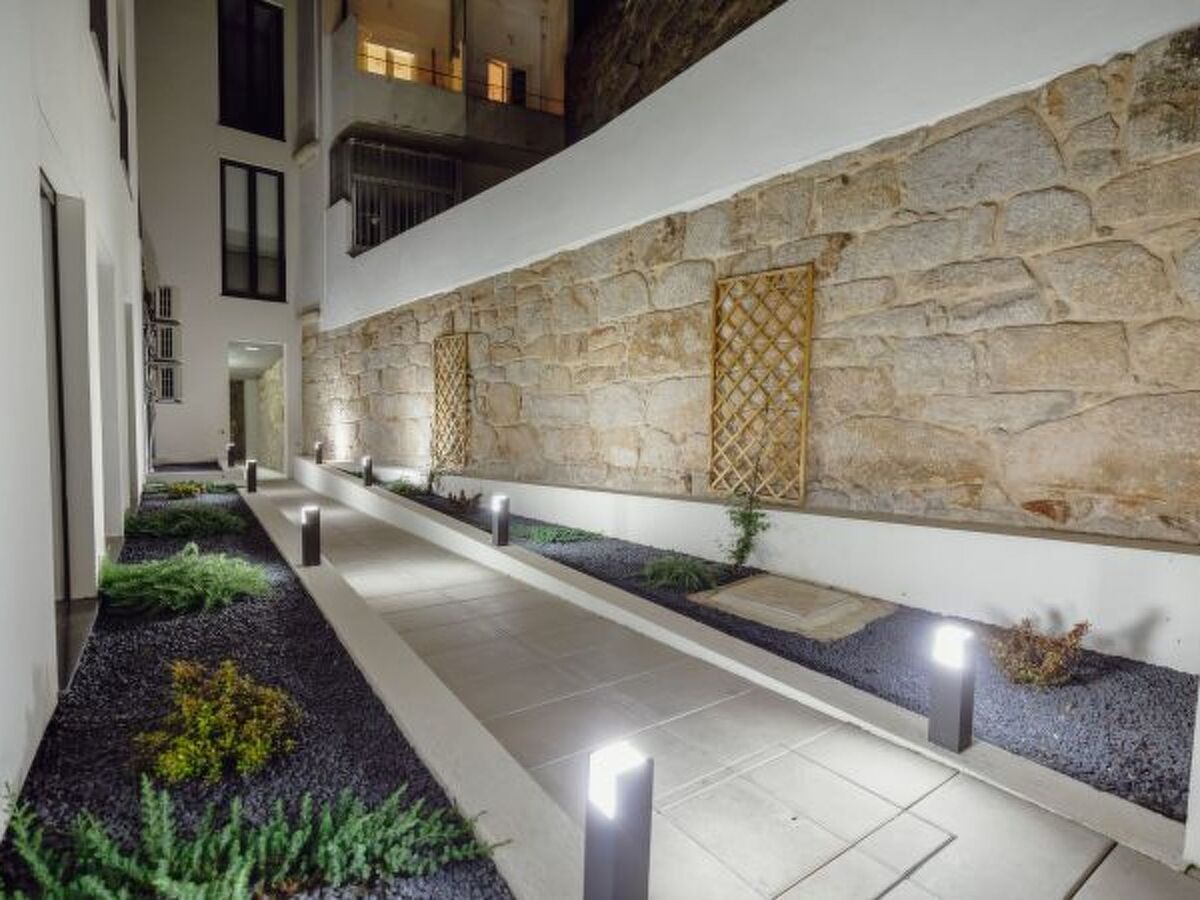 Appartement design avec terrasse face à la gare, Porto - Photo 5