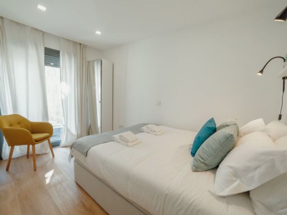 Appartement design avec terrasse face à la gare, Porto - Photo 12
