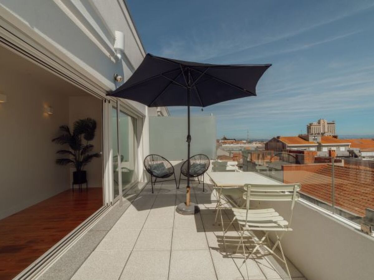 Appartement 2 pièces avec terrasse vue Porto - Photo 8
