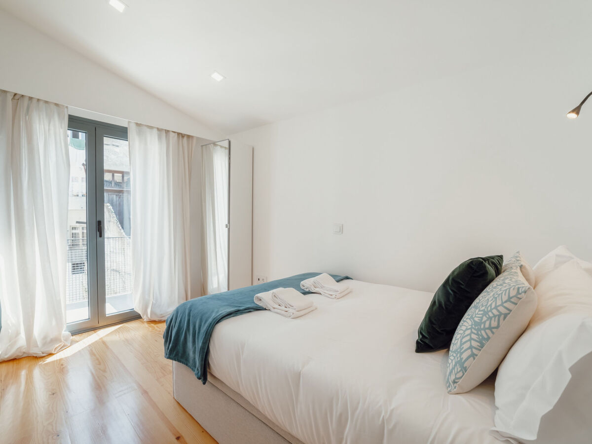 Appartement design 42m² avec terrasse à Porto - Photo 4
