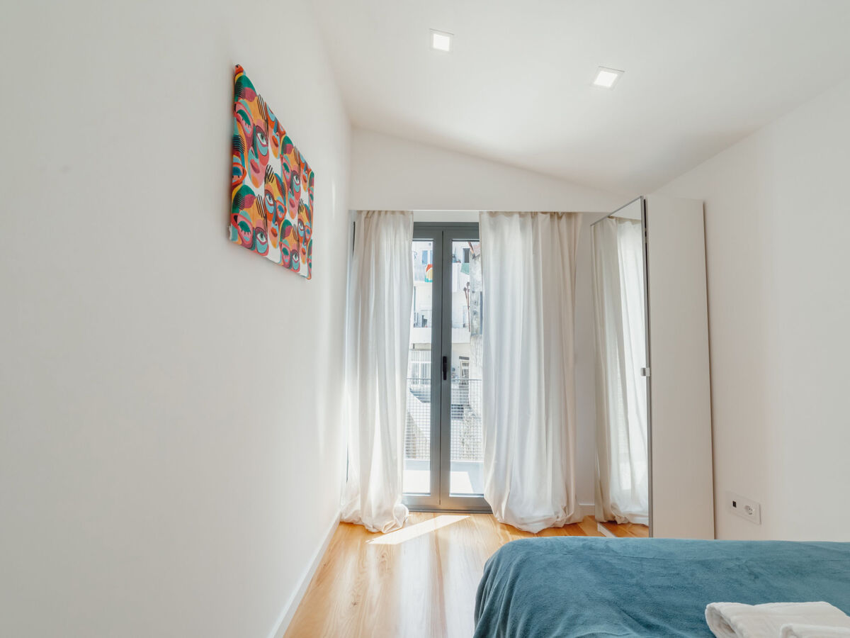 Appartement design 42m² avec terrasse à Porto - Photo 5