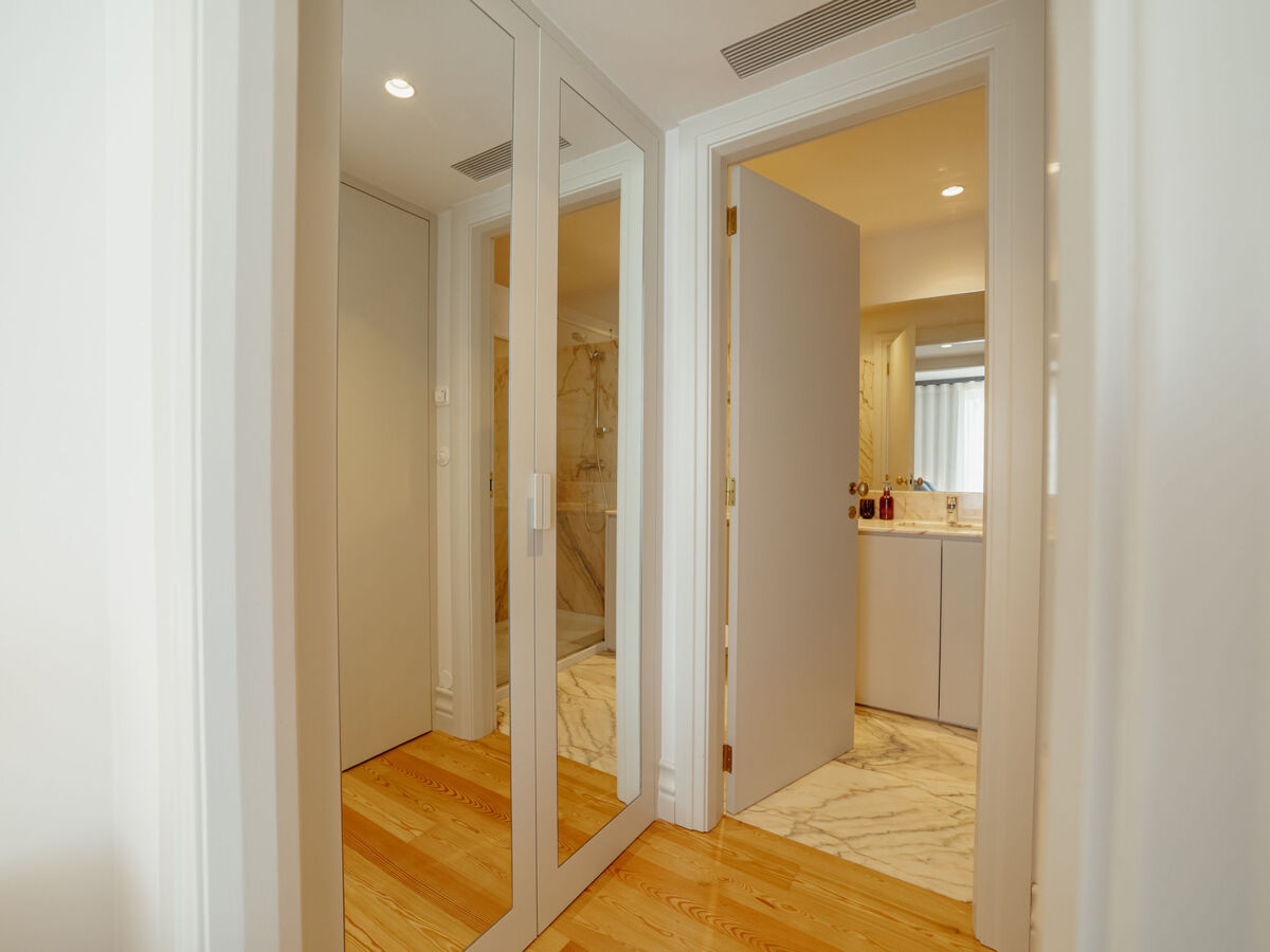 Studio penthouse Porto avec vue Douro et terrasse 26m² - Photo 14