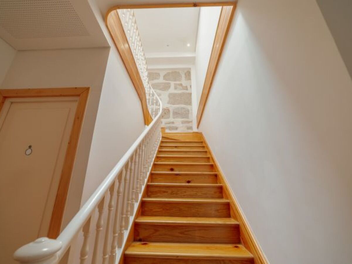 Appartement mezzanine 38 m² à Porto, quartier Lapa - Photo 3