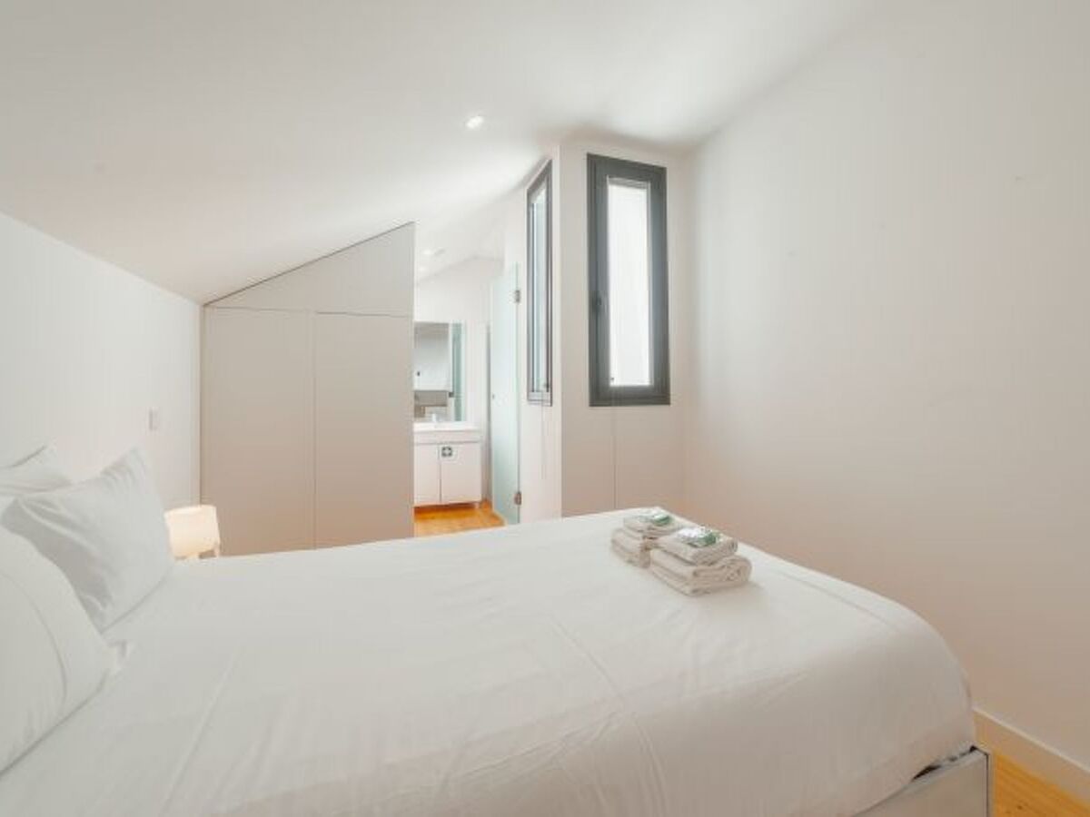 Appartement mezzanine 38 m² à Porto, quartier Lapa - Photo 12