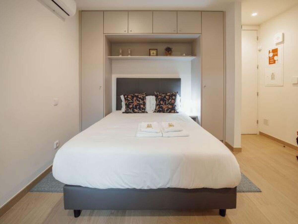 Studio 32 m² au cœur de Porto, animation urbaine - Photo 12