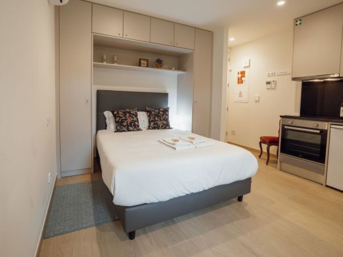Studio 32 m² au cœur de Porto, animation urbaine - Photo 13