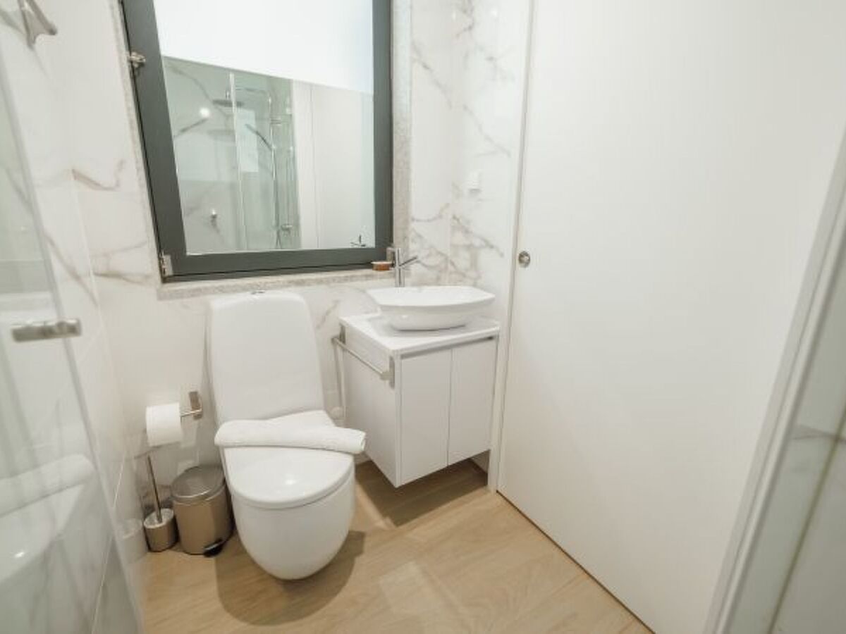 Studio 32 m² au cœur de Porto, animation urbaine - Photo 14