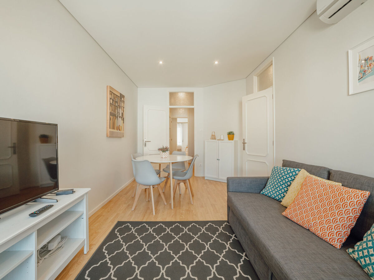 Appartement design avec balcon au cœur de Porto - Photo 1
