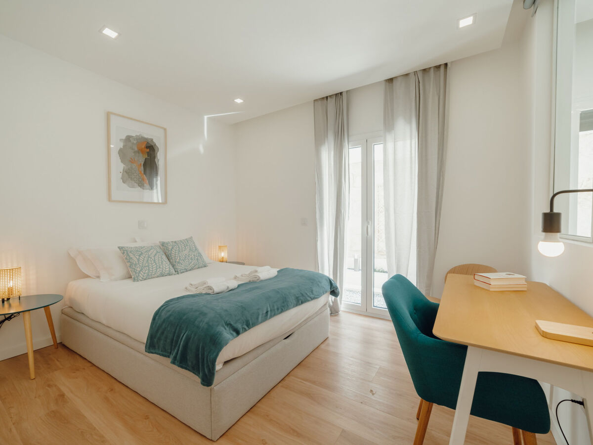 Appartement design 3 pers. face à la gare, Porto - Photo 1