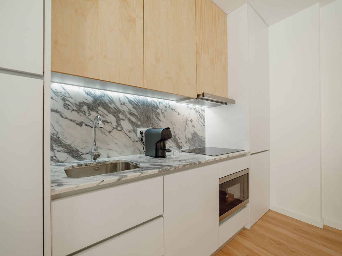Appartement design 3 pers. face à la gare, Porto - Photo 7