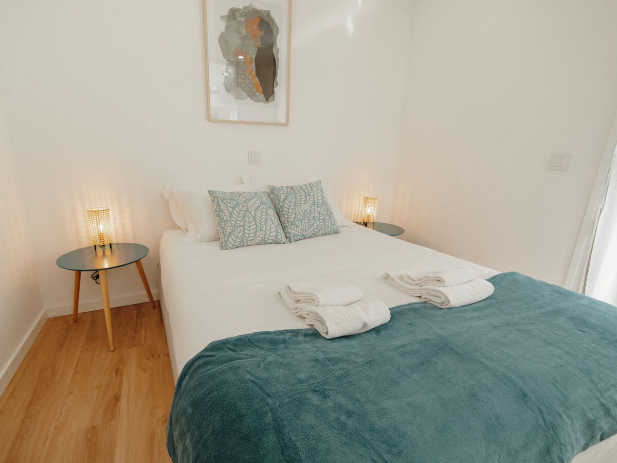 Appartement design 3 pers. face à la gare, Porto - Photo 10