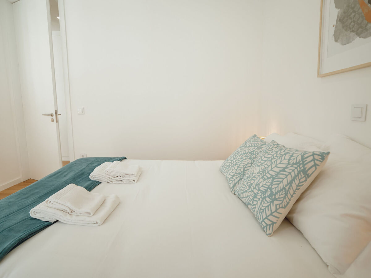 Appartement design 3 pers. face à la gare, Porto - Photo 14