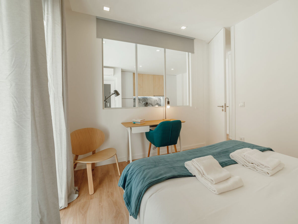 Appartement design 3 pers. face à la gare, Porto - Photo 15