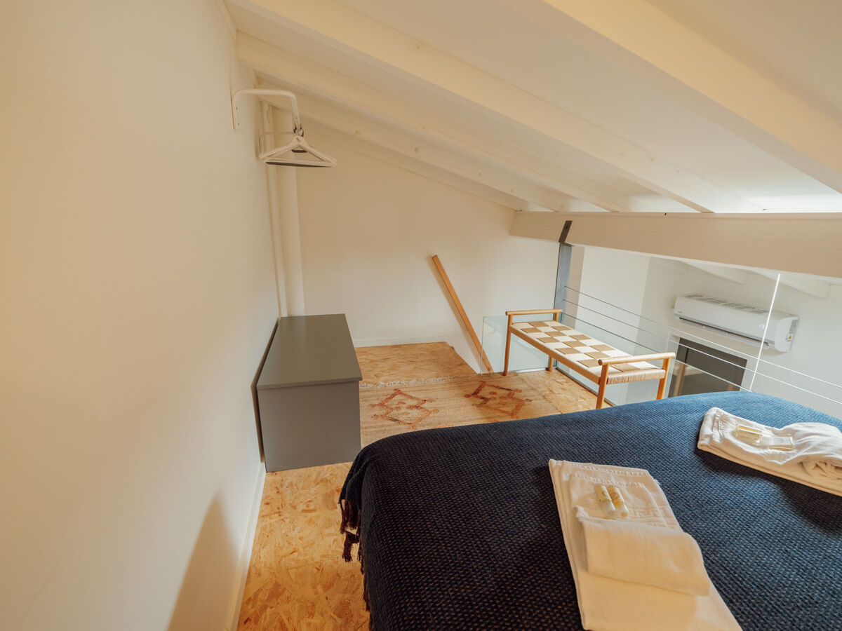Mezzanine Stylish Apartment Q by Vacationy, Porto - Photo 6