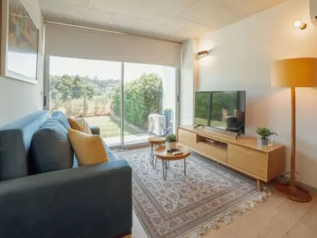 Location appartement à Porto, AMAZING DESIGN GARDEN with POOL by VACATIONY