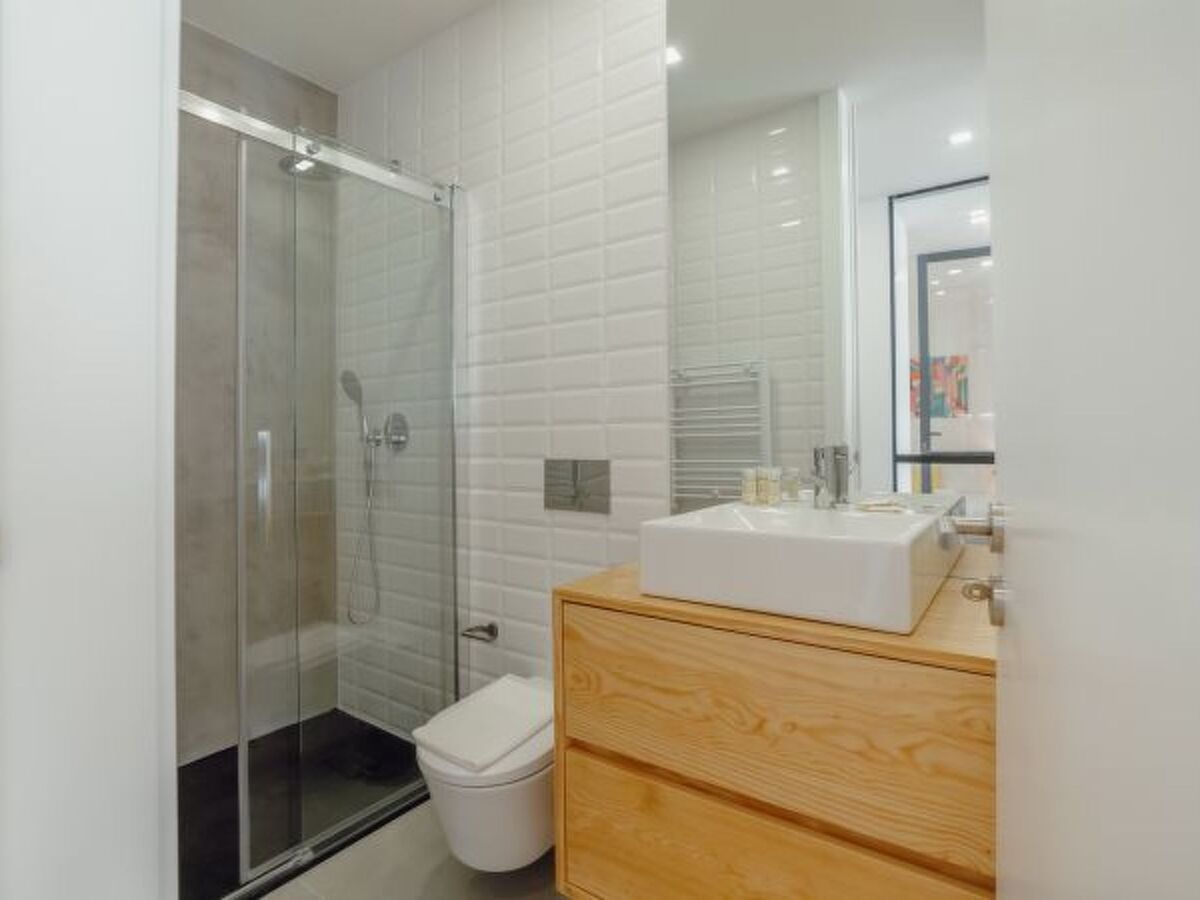Apartamento de 2 quartos em Porto, junto à estação - Photo 17